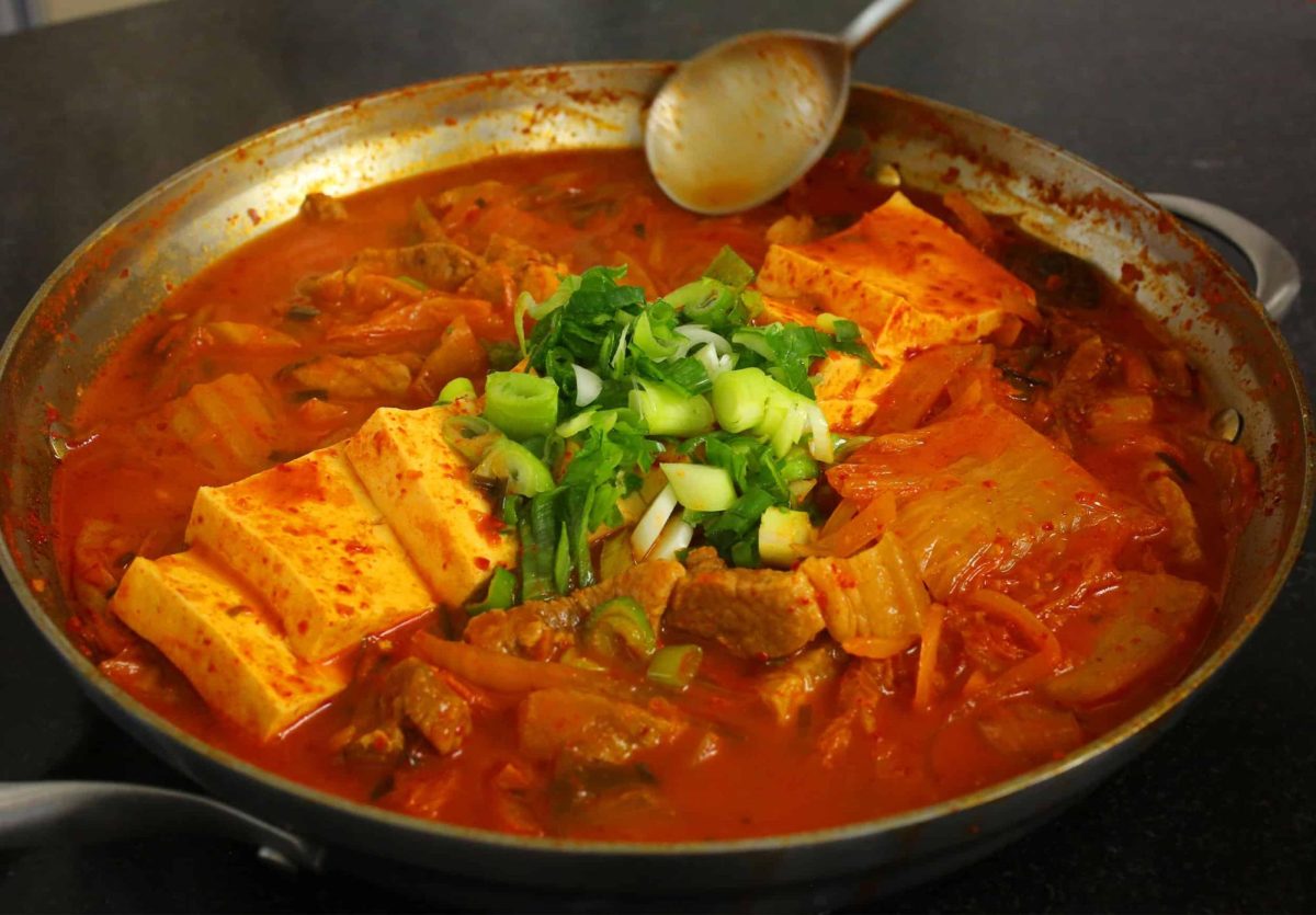 The Eagle's Cry Reviews: Kimchi-jjigae, One Special Korean Cuisine