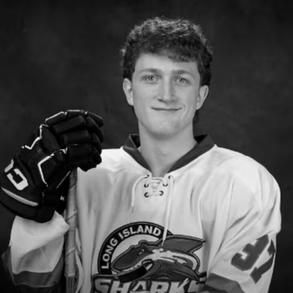 BHS Reacts: Massapequa Hockey Player Unexpectedly Passes Away